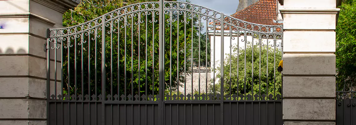 Wooden Swing Gate Repair in Highland Park, IL